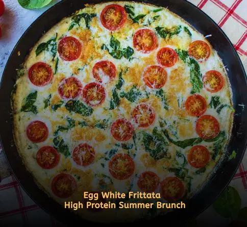 Egg white frittata with spinach and tomatoes for a healthy summer breakfast.